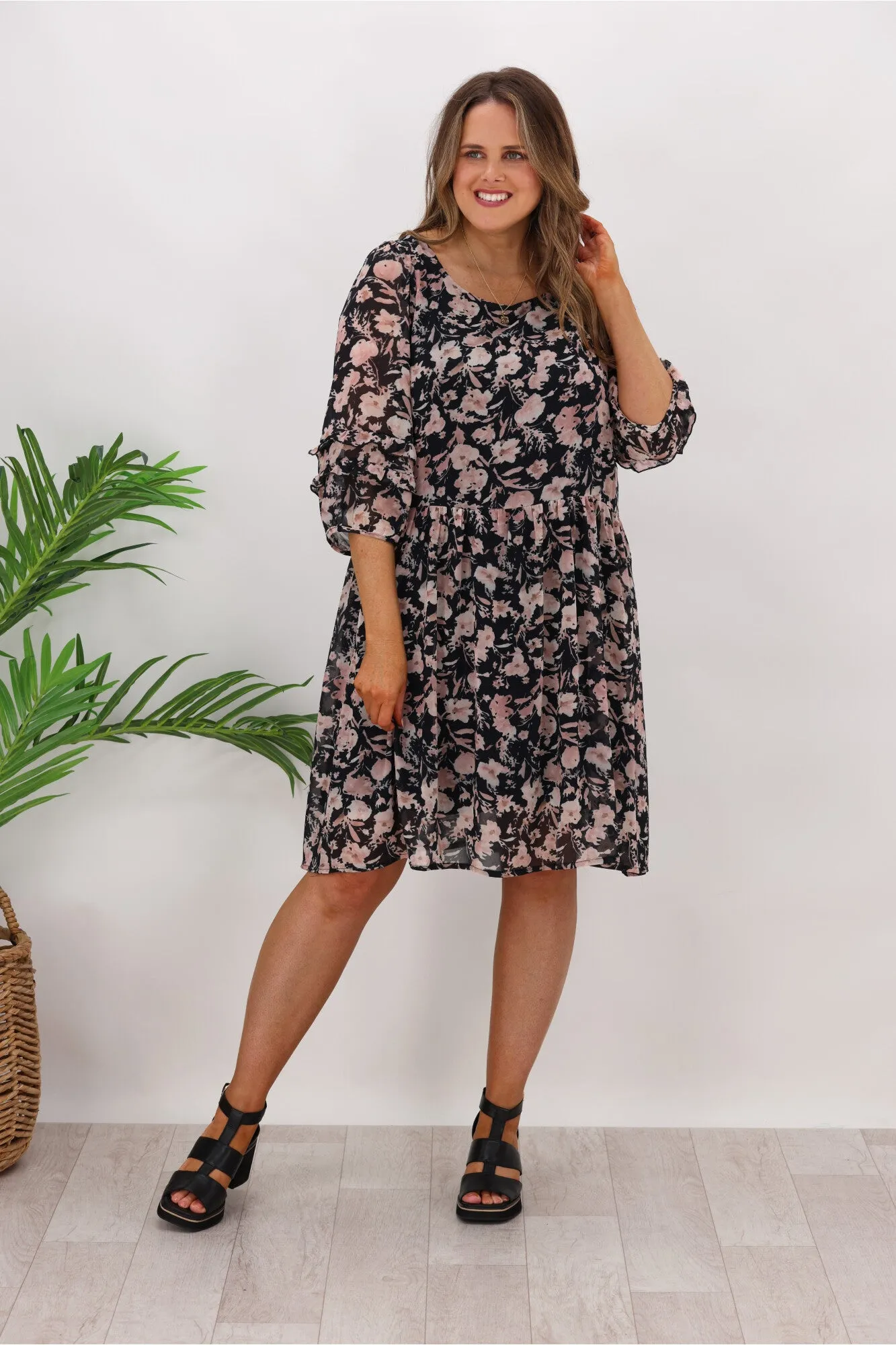 AE Luxe Brandy Floral Dress Black