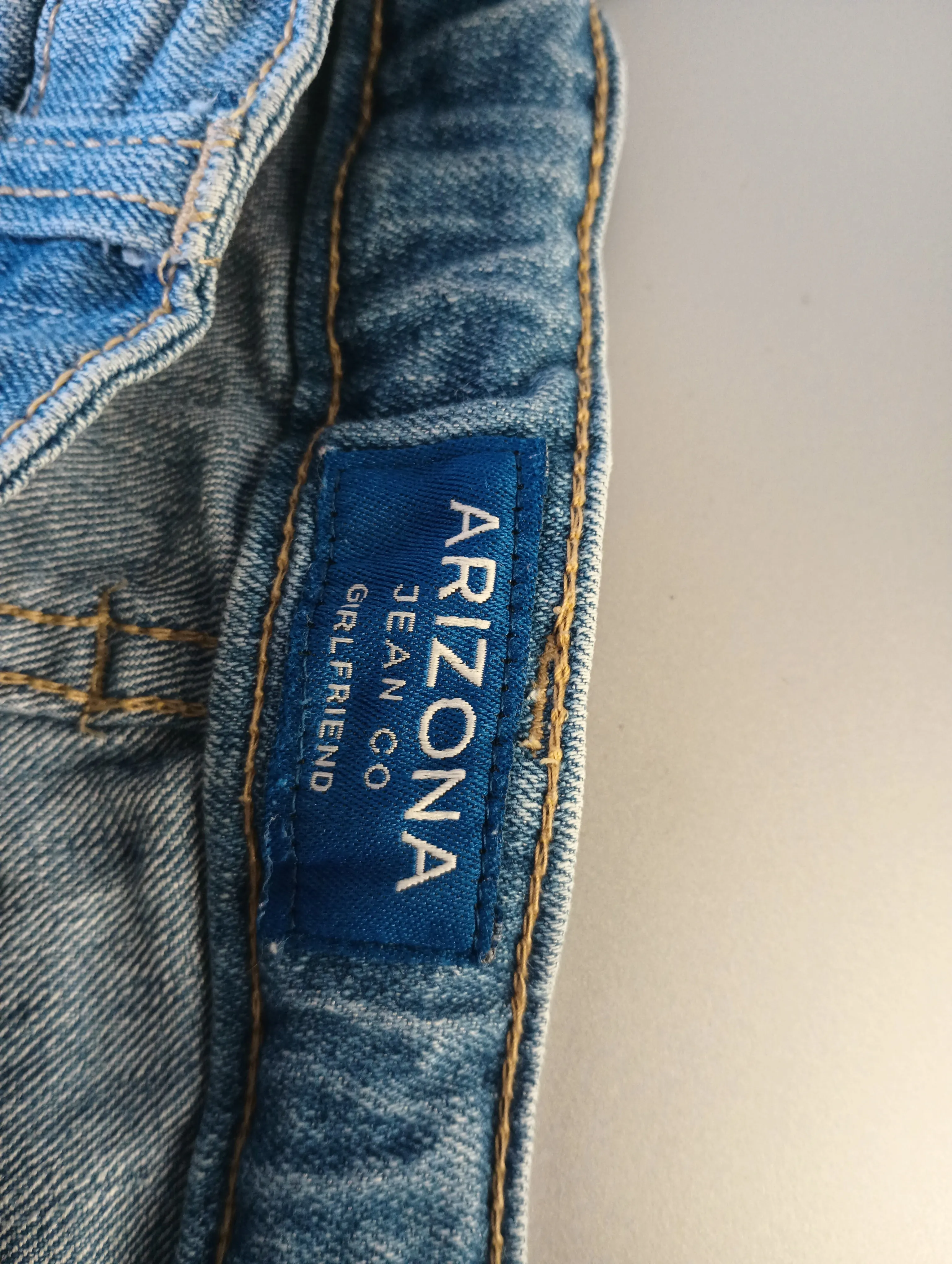 ARIZONA JEAN CO GIRLFRIENDS Grils Blue Size 6