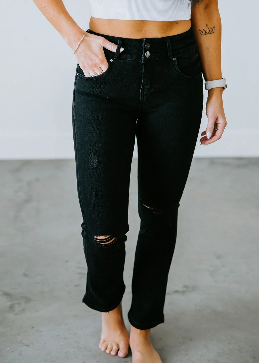 Avery Straight Jeans