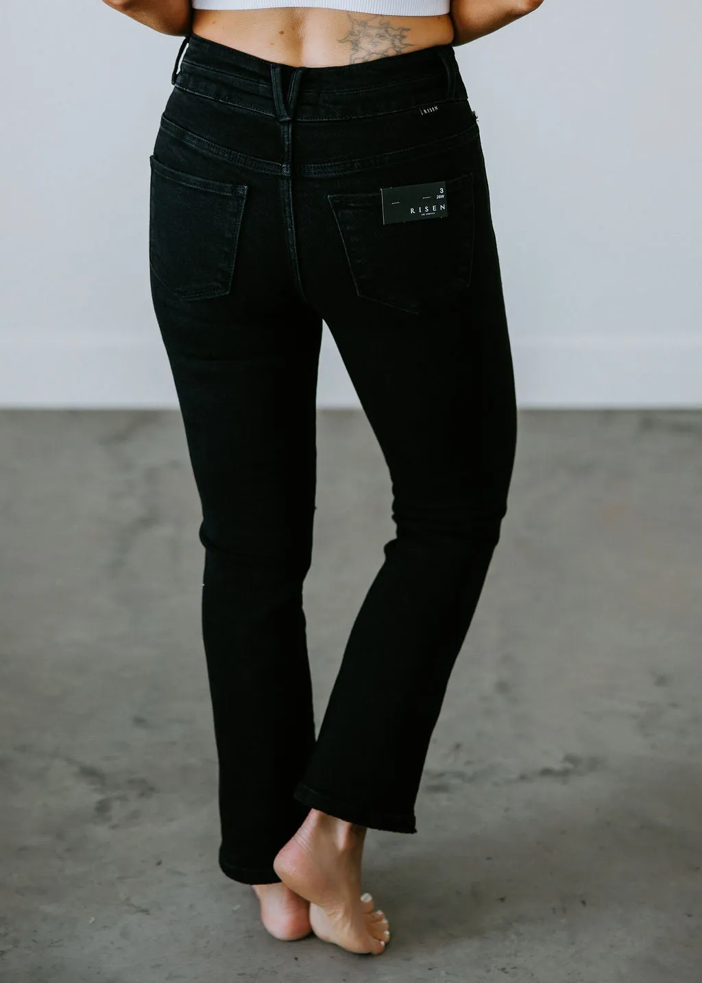 Avery Straight Jeans