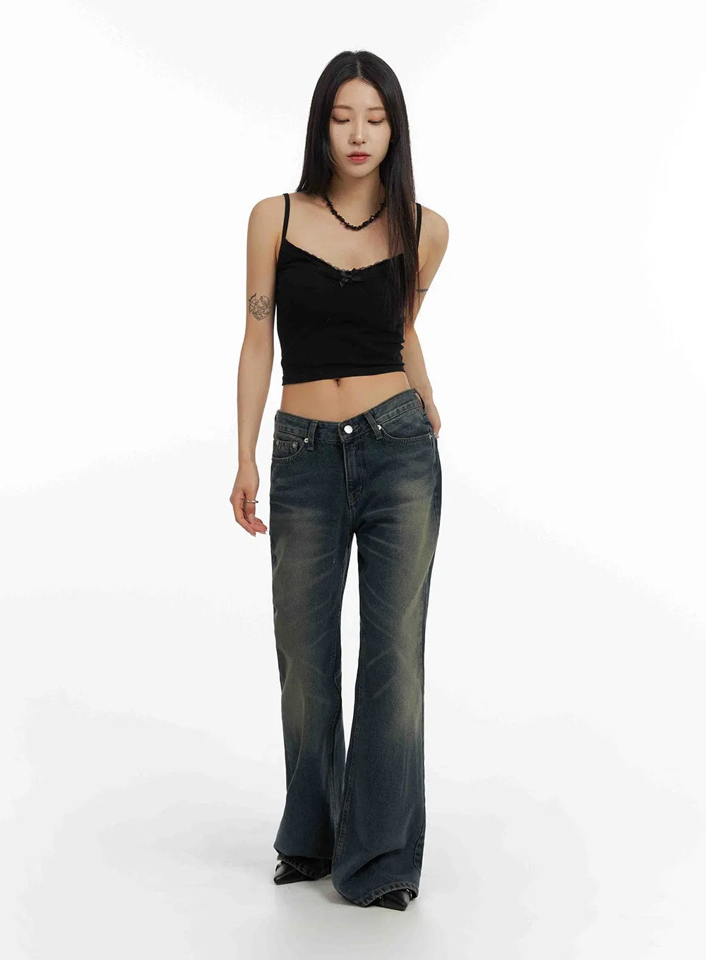 CF429 Low-Rise Washed Bootcut Jeans  - High-Quality Staple for Trendy Outfits