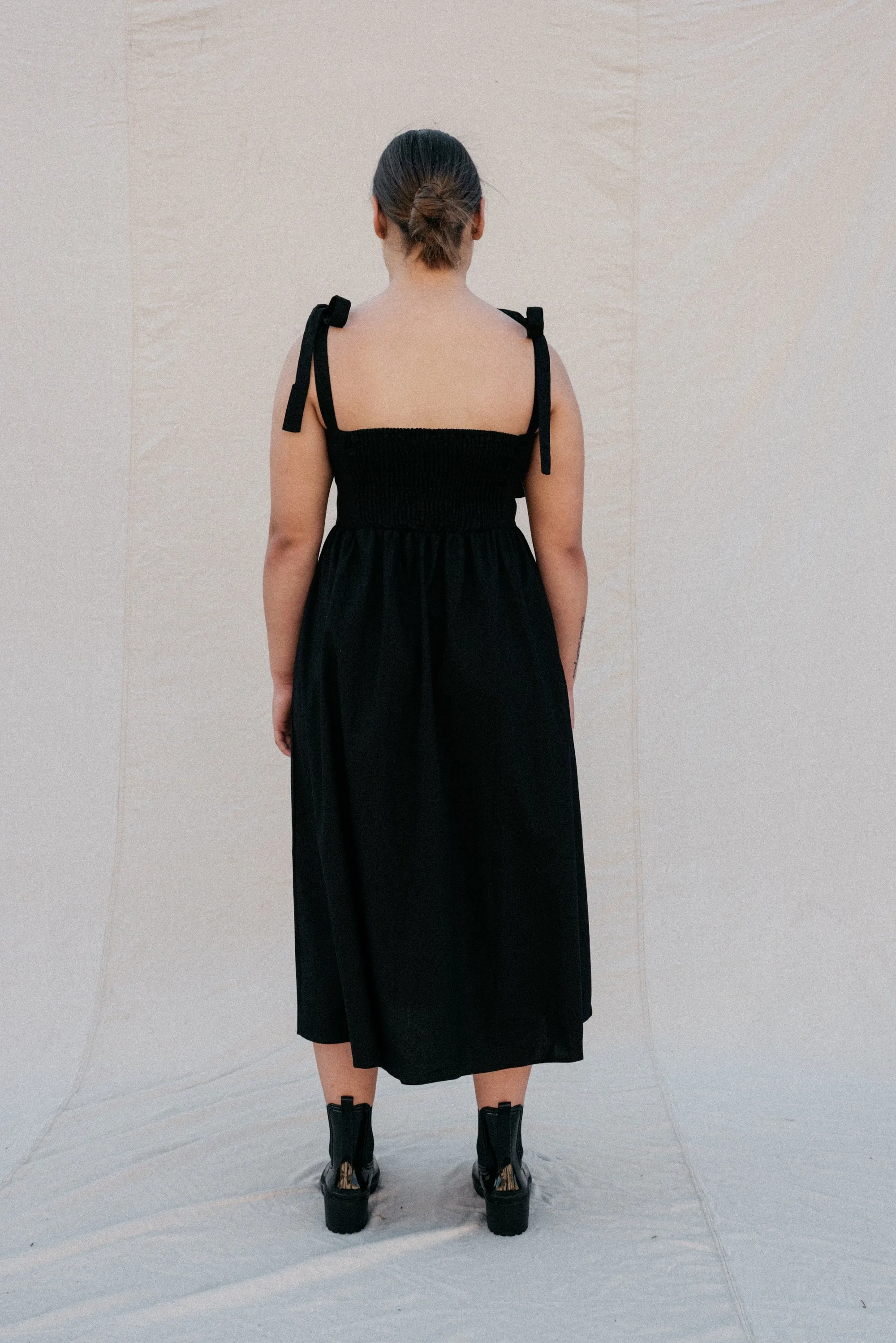 Margareta Dress in Charcoal