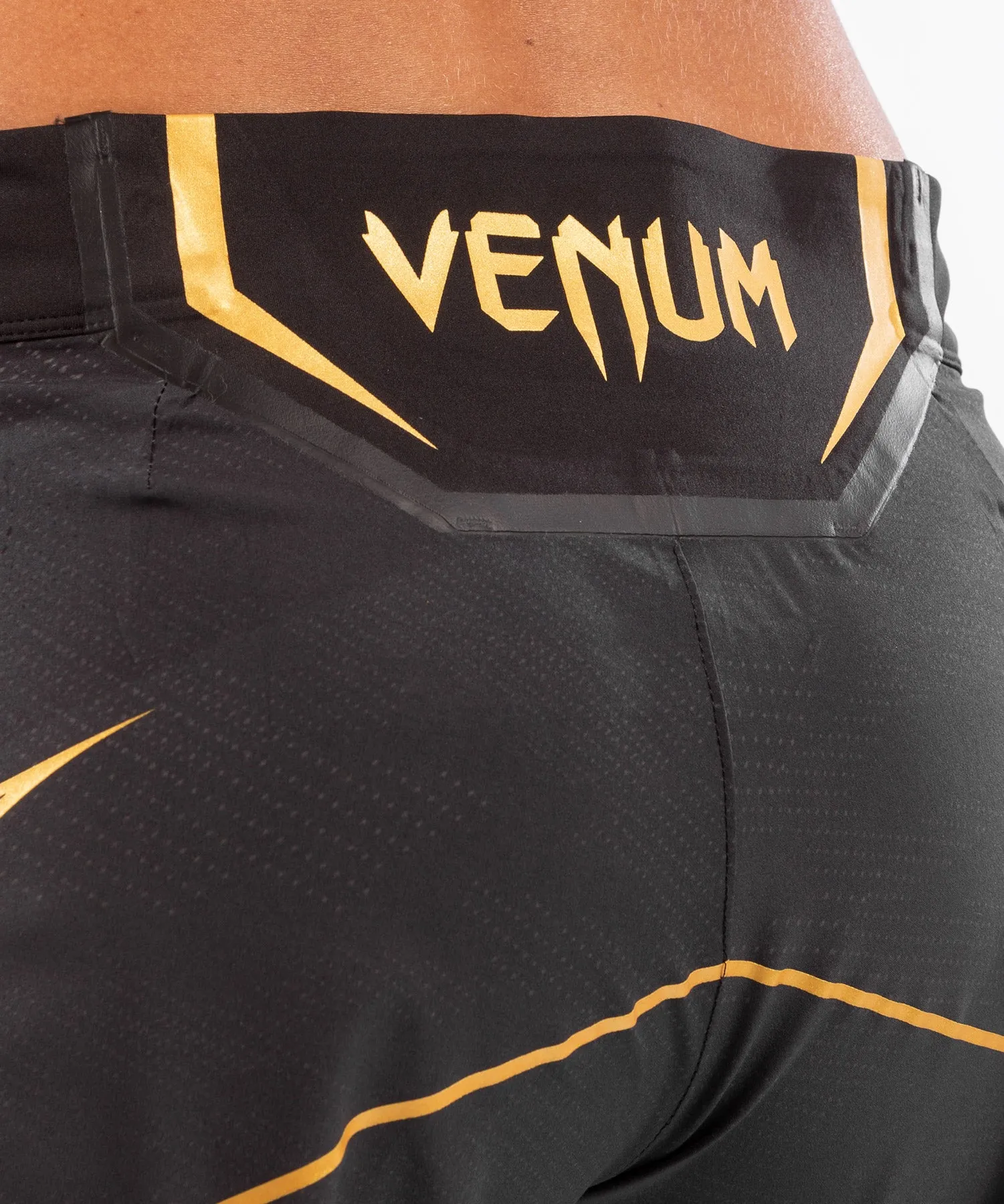 UFC Venum Authentic Fight Night Women's Shorts - Long Fit - Champion