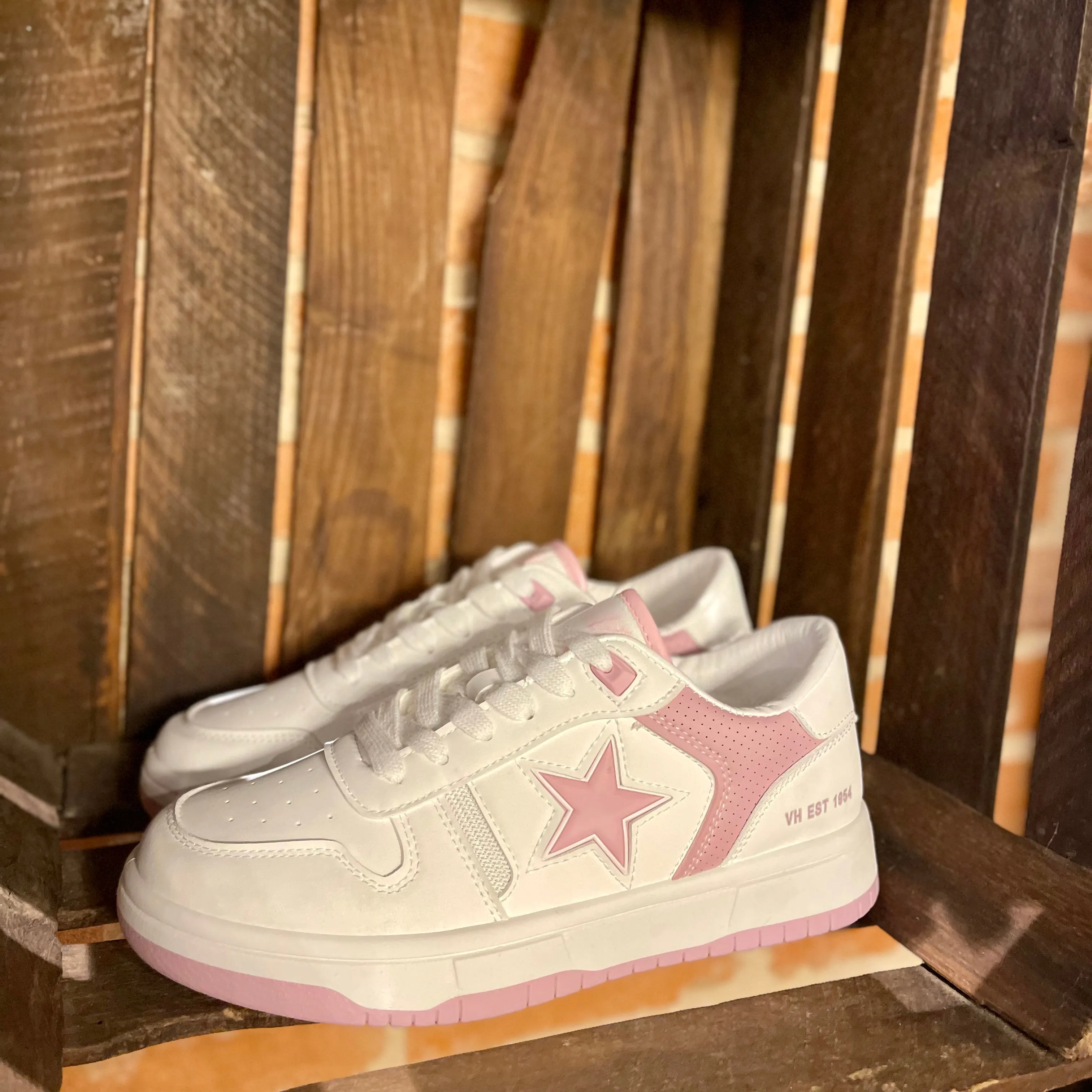 Vintage Havana FRESH Sneaker in Pink